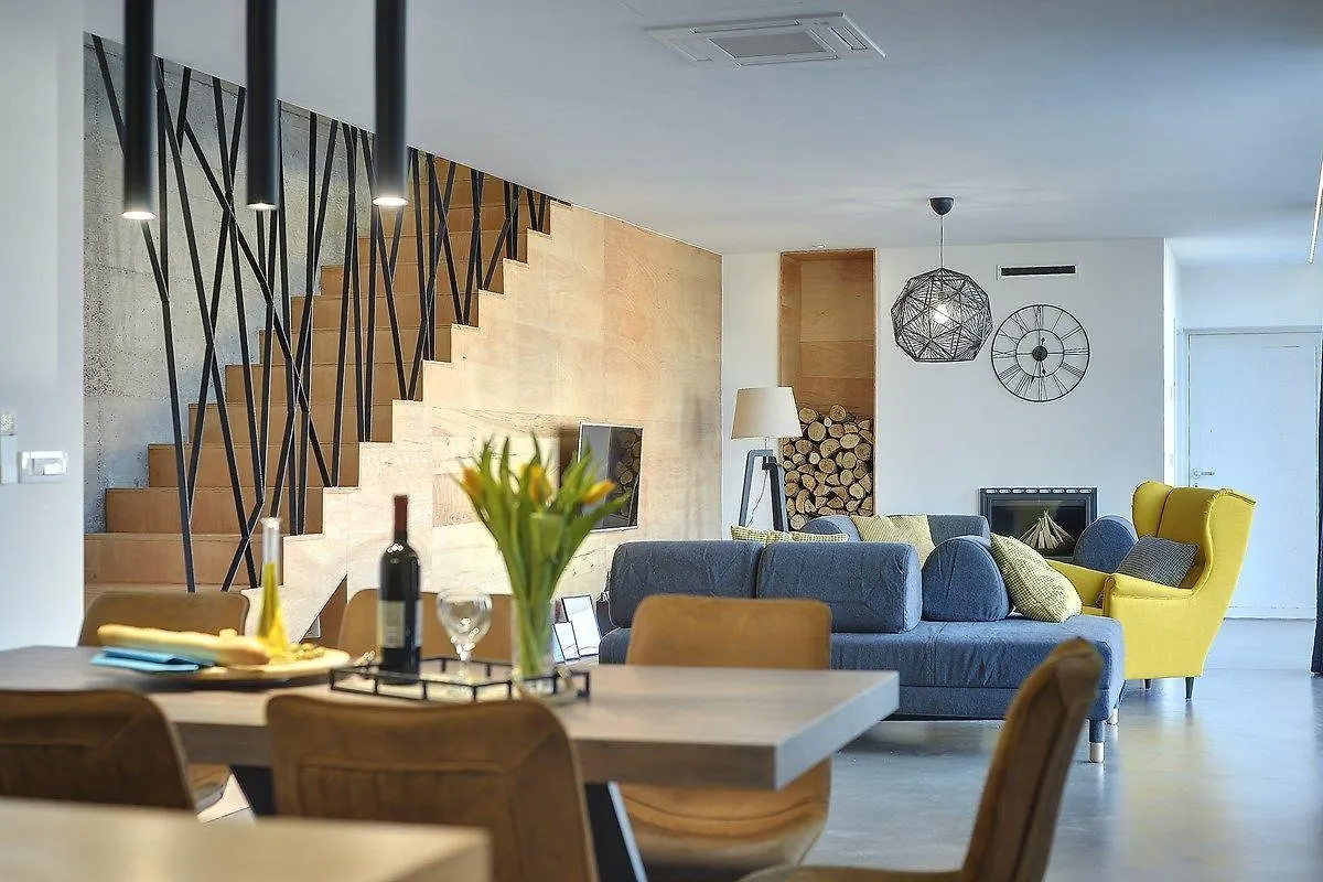 Villa Yania Liznjan Holiday home