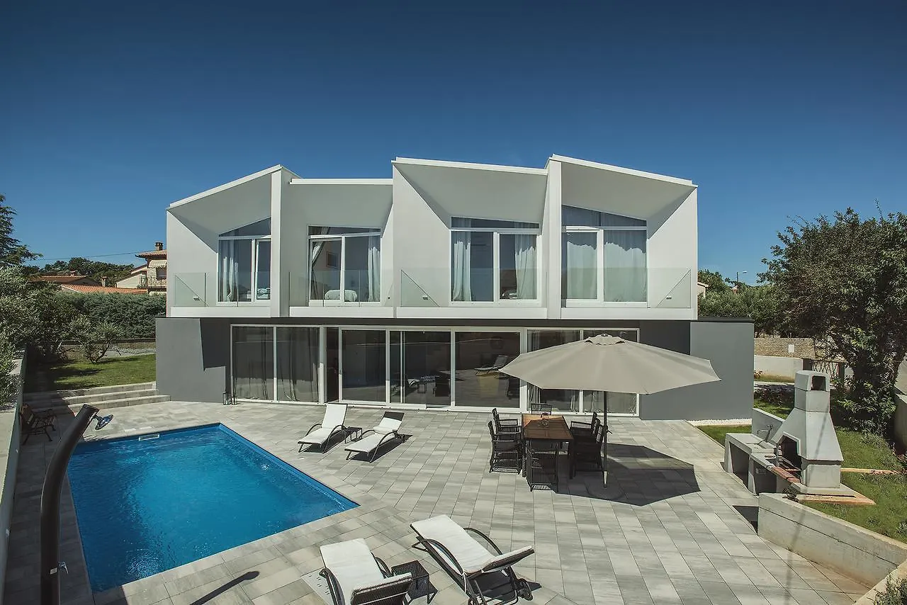 Villa Yania Liznjan 0*,  Croatia